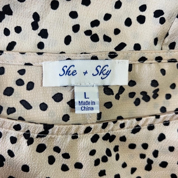 She + Sky | Front-tie Gold Blouse with Patterned Dots - Picture 7 of 8